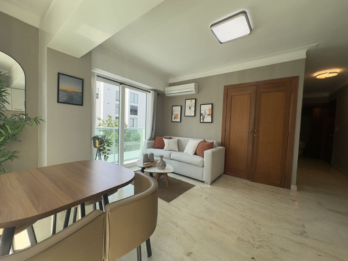 Apartamento Amueblado En Naco, Santo Domingo