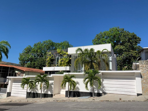 24-15100 Casa De Lujo En Venta El Castaño Maracay Dperez 