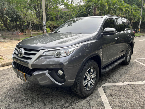 Toyota Fortuner 2.4