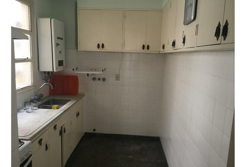 Imagen 9 de 26 de Solido Dpto 3 Ambientes Con Dependencia En Excelente Zona