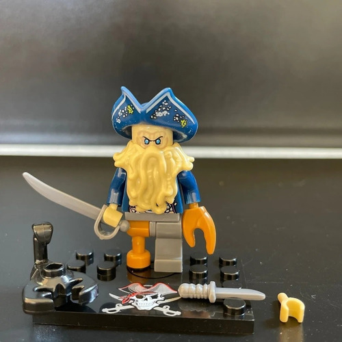 Mini Figura Armable Piratas Del Caribe Davy Jones (Usado)
