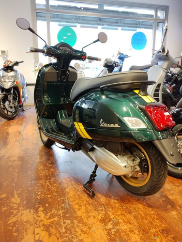 Imagen 4 de 16 de Vespa Gts 300 Racing Sixties Entrega Inmediata!!!!