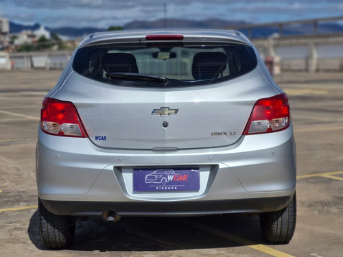 Chevrolet Onix 1.0 MPFI LT 8V FLEX 4P MANUAL
