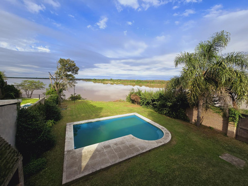 Casa Frente Al Río En Venta - Sauce Viejo