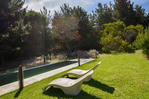 Venta Casa Ideal Para Disfrutar Rodeada De Pinos Con Piscina