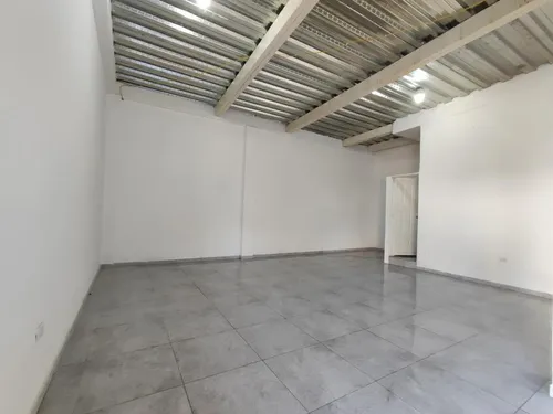 Local En Arriendo En El Llano. Cod A28743