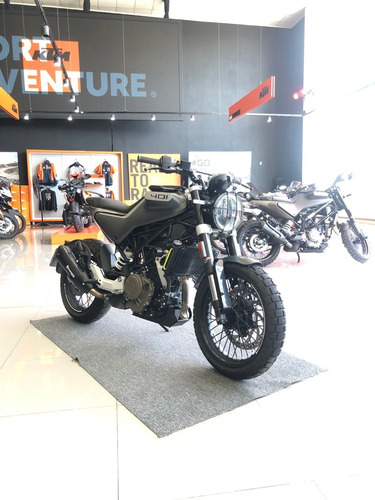 Imagen 6 de 17 de Husqvarna 401 Svartpilen Año 2021 Con 1900 Km