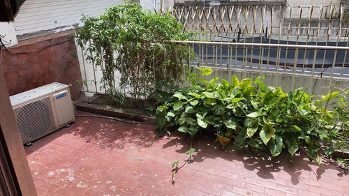 Venta Departamento 4 Ambientes Patio Centro