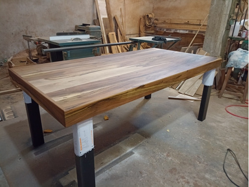 Imagen 2 de 4 de Mesa Guayubira Industrial