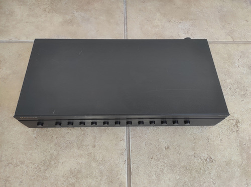 Selector De Bocinas Russound Pro-12 (Usado)