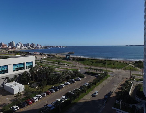 Venta De Apartamento 1 Dormitorio En Playa Mansa