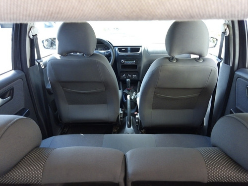 Volkswagen Fox 1.6 Highline 2011