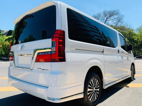 Imagen 10 de 16 de Toyota Hiace 2022 2.8 Tdi Wagon 6at 10a