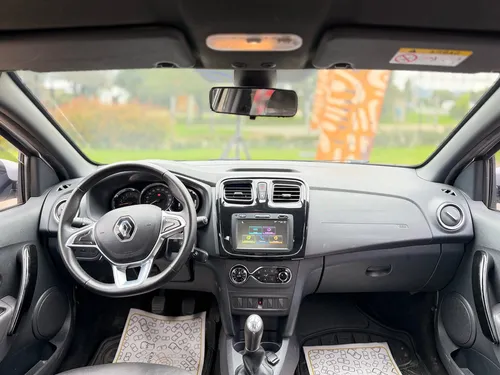 Renault Logan 1.6 Privilege / Intens