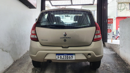 Imagem 3 de 10 de Sandero 2012 Direção Hidraulica 1.0 Flex