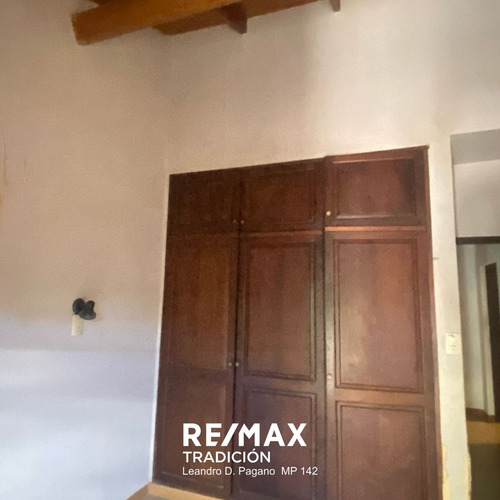 Casa En Venta 3 Dormitorios Barrio Los Troncos