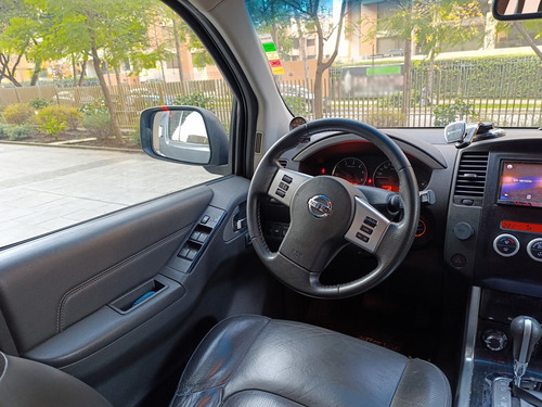 Nissan Pathfinder 2012