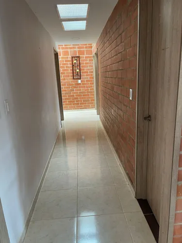 Venta Espectacular Casa Campestre, Precio De Oportunidad. A Puerta Cerrada. De Un Piso; Entre La Cumbre Y Pavas. Lote 1.000 Mtrs.