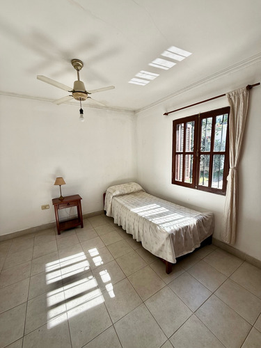 Casa En Venta 3 Dormitorios Con Dependencia Y Pileta. Yerba Buena