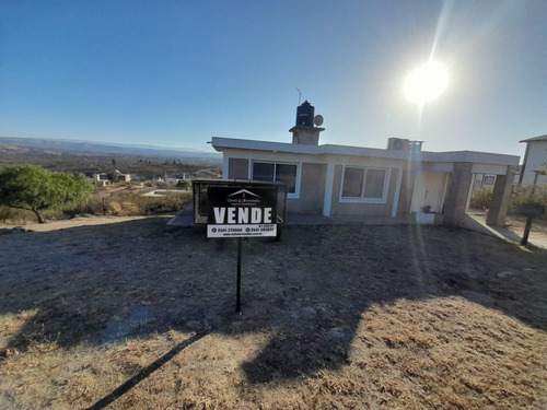 Se Vende Casa En Estancia Vieja De 3 Dormitorios