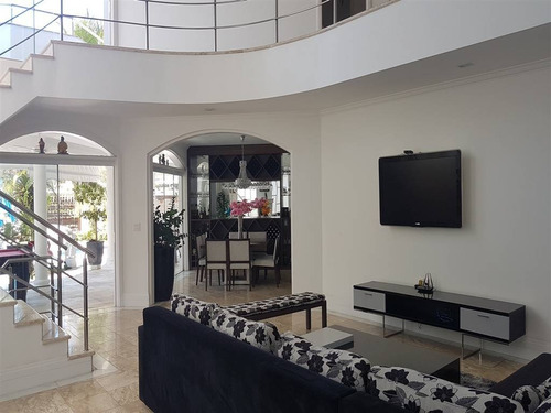 Imagem 4 de 30 de Imperdível Sobrado Com 3 Dorms Sendo 1 Suite Master, 2 Suítes, 2 Salas, Jardim, Sauna, 4 Vagas De Garagem, Piscina Com Cascata, Agende Sua Visita Correndo. - Hm3354
