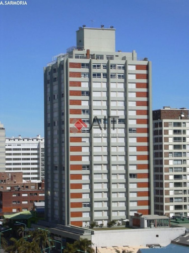 Imagen 21 de 22 de 3 Dormitorios En Pleno Centro De La Peninsula. Torre Con Servicios.