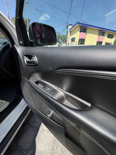 Dodge Journey 2.4 Sxt 7 Pasajeros At