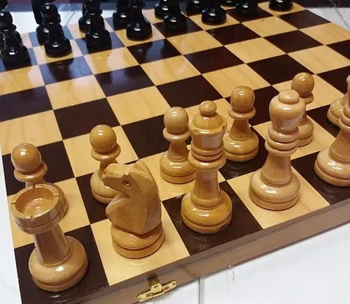 Jogo de xadrez madeira maciça tabuleiro estojo marchetado rei 08 cm