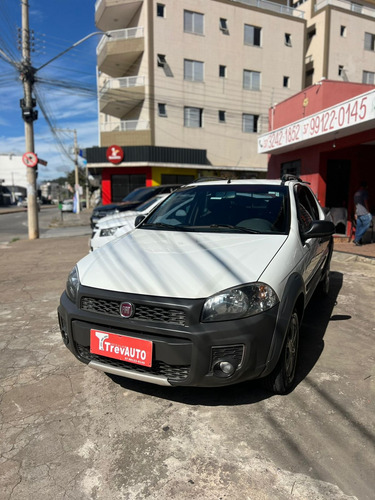 Fiat Strada 1.4 Hard Working Cab. Dupla Flex 3p