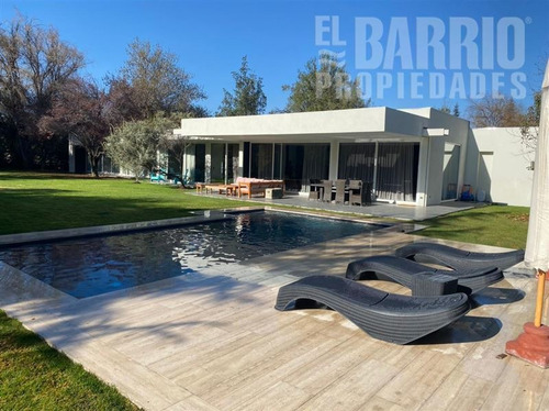 Imagen 2 de 27 de Casa En Venta En Colina