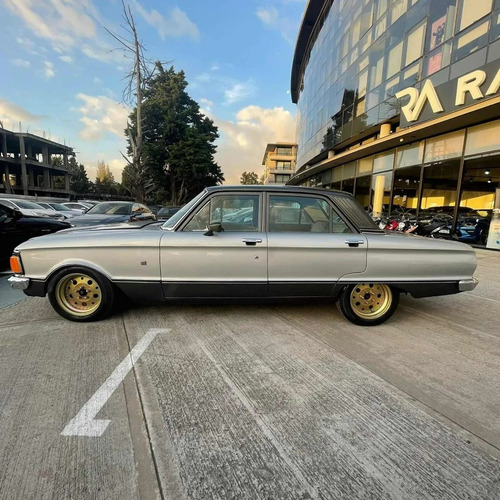 Imagen 4 de 15 de Ford Falcon Futura Sp