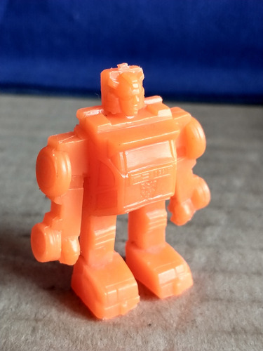 Figura Transformers Cliff Jumper Bootleg (Usado)