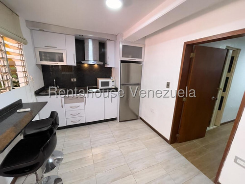 Ls Vende Casa Lomas De Prados Del Este