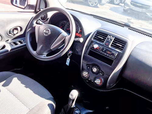 Nissan March 1.0 S