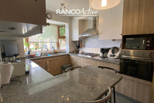 Hermosa Casa En El Venado 4d/5b Con Gran Jardín Interior
