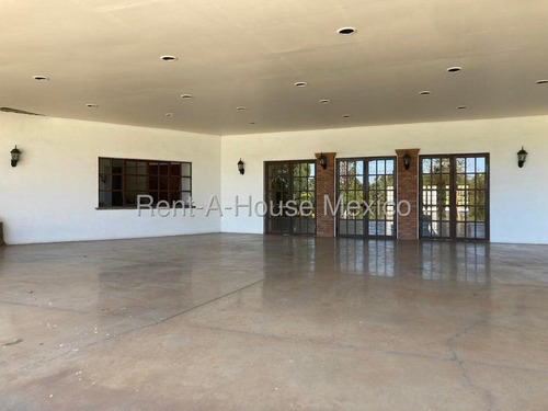 Hotel En Venta En Jilotepec, Canalejas. Estado De México. Am. 25-1712