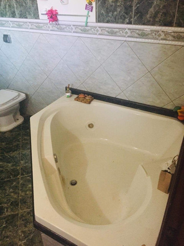 Imagem 7 de 26 de Chácara 300m2 4 Dorms, 2 Suítes, Sala 5 Ambientes,3 Vagas Cobertas 2 Descobertas,piscina,churrasqueira,forno De Pizza - Ch00020 - 67808920