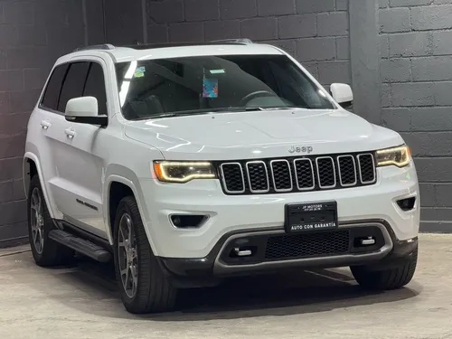 Jeep Grand Cherokee 3.7 3.6 Edición 75 Aniversario 4x2 At
