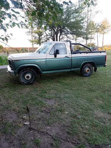 Ford F-100 3.6 Lujo