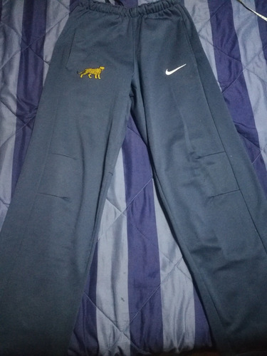 pantalon nike pumas