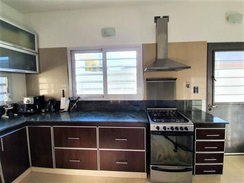 Imagen 2 de 22 de Casa - Venta Boulogne