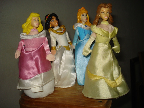 Lote 4 Princesas Héroes Y Villanos Disney 16cm Mcdonalds