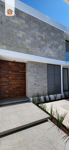 Casa Nueva En Venta En Albaterra Residencial, Colima. Recamara En Planta Baja.