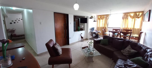 Imagen 10 de 21 de Apartamento Conjunto Residencial Torres Blancas. Adlz