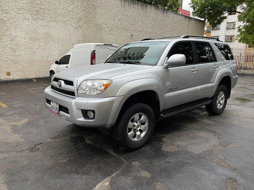 Toyota 4runner V6 4x4