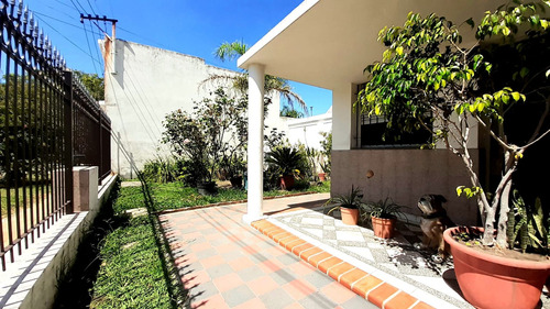 Casa Con Depto En Venta Parque Y Cochera- Ensenada