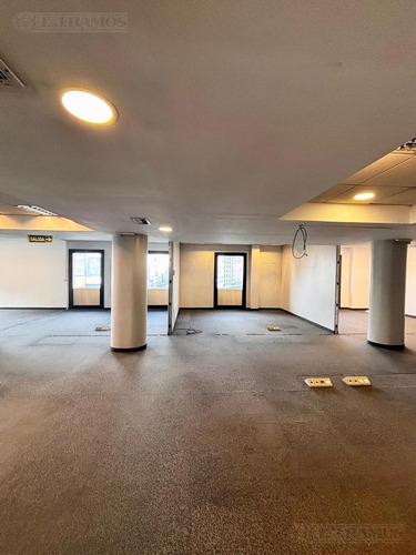 Oficina En Alquiler De 380 M2 En El Centro