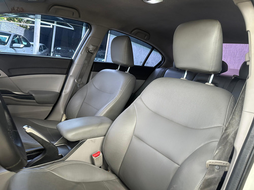 Honda Civic 2.0 Lxr Flex Aut. 4p