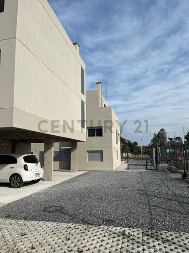 Hermoso Apto De 2 Dormitorios En Villa Colon Con Cochera De Regalo!!