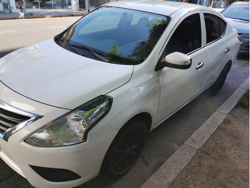 Nissan Versa 1.6 Sense